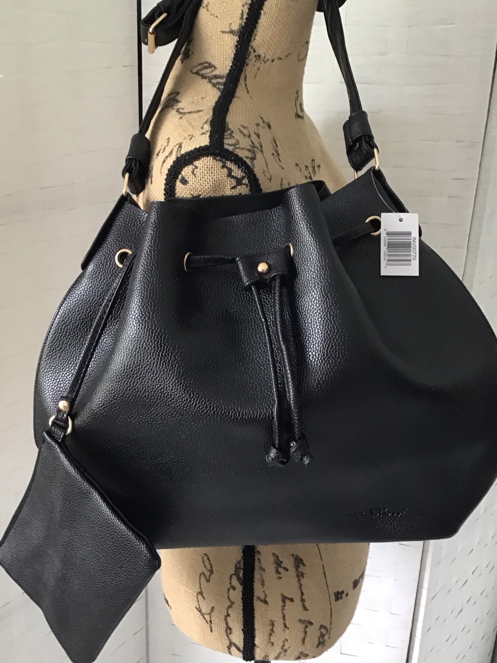 Women's Black Drawstring Shoulder Bag By Bell Russo With Wristlet.